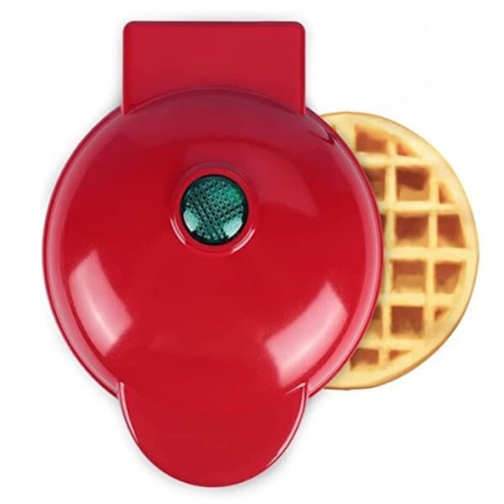 Mini aparat de facut vafe/gofre - invelis antiaderent, protectie supraincalzire, indicator luminos - Bucatarie si