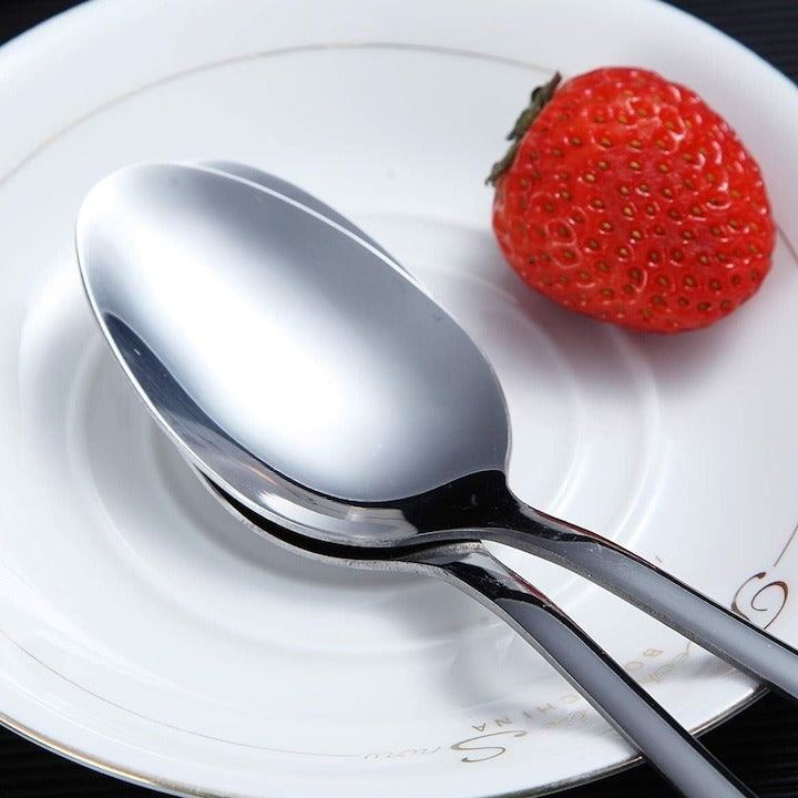 Set Tacâmuri 24 Piese din Oțel Inoxidabil – Design Elegant, Argintiu, cu Cutie Cadou